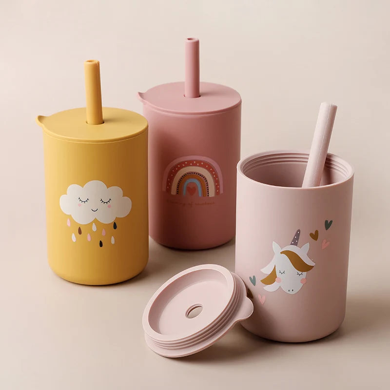 🍼 Baby cup with straw