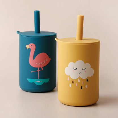 🍼 Baby cup with straw 